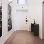 Exclusive Piazza Di Spagna 32 아파트