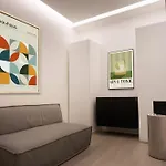 Exclusive Piazza Di Spagna 32 아파트 *