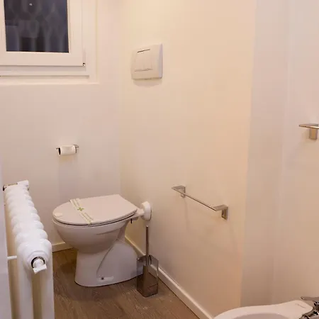 Exclusive Piazza Di Spagna 32 아파트 *