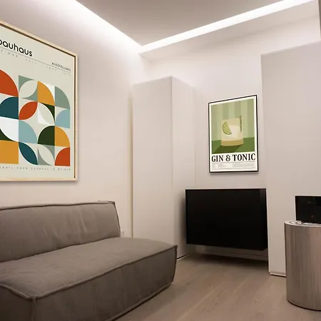Exclusive Piazza Di Spagna 32 아파트 *